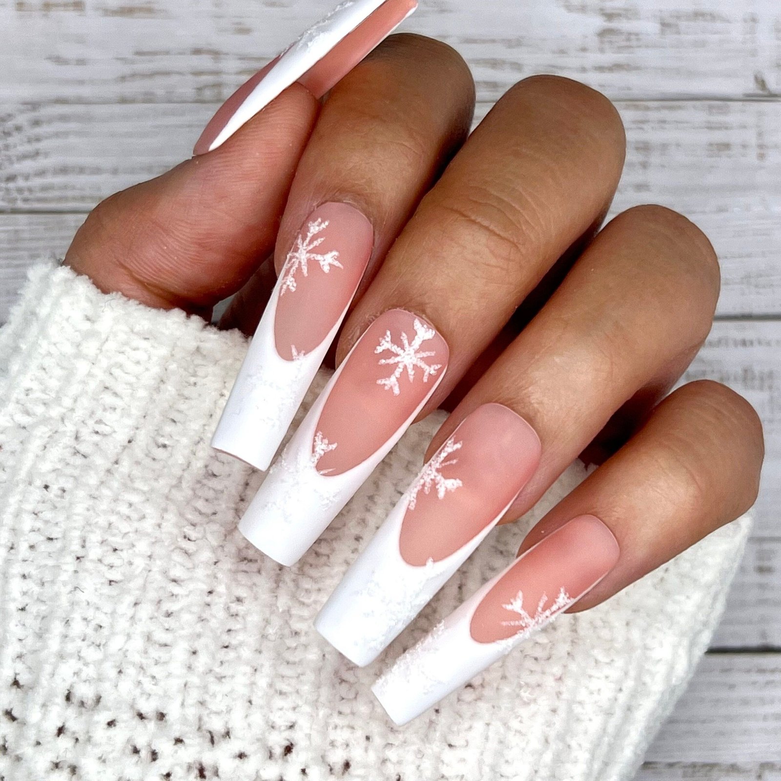Snowflake Accent French Tips