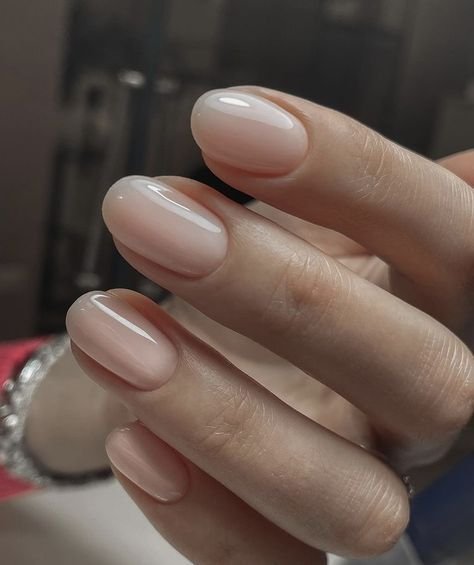 20. Classic Nude Pink Short Oval