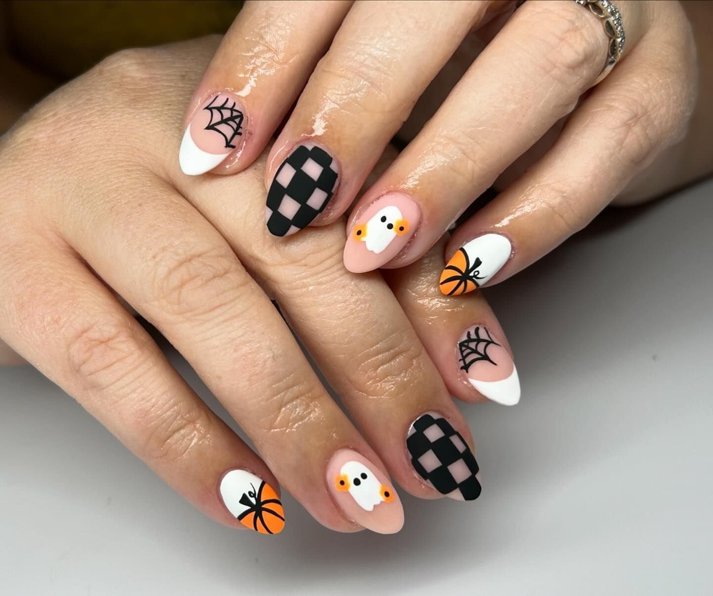 Black Cat and Moon - Halloween nail art