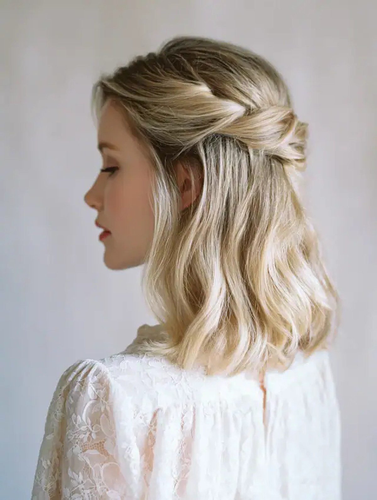Twisted Half-Up hairstyle