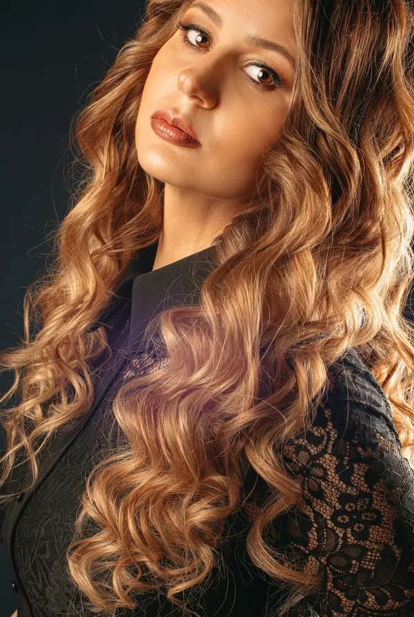 Golden bronde hair on a woman