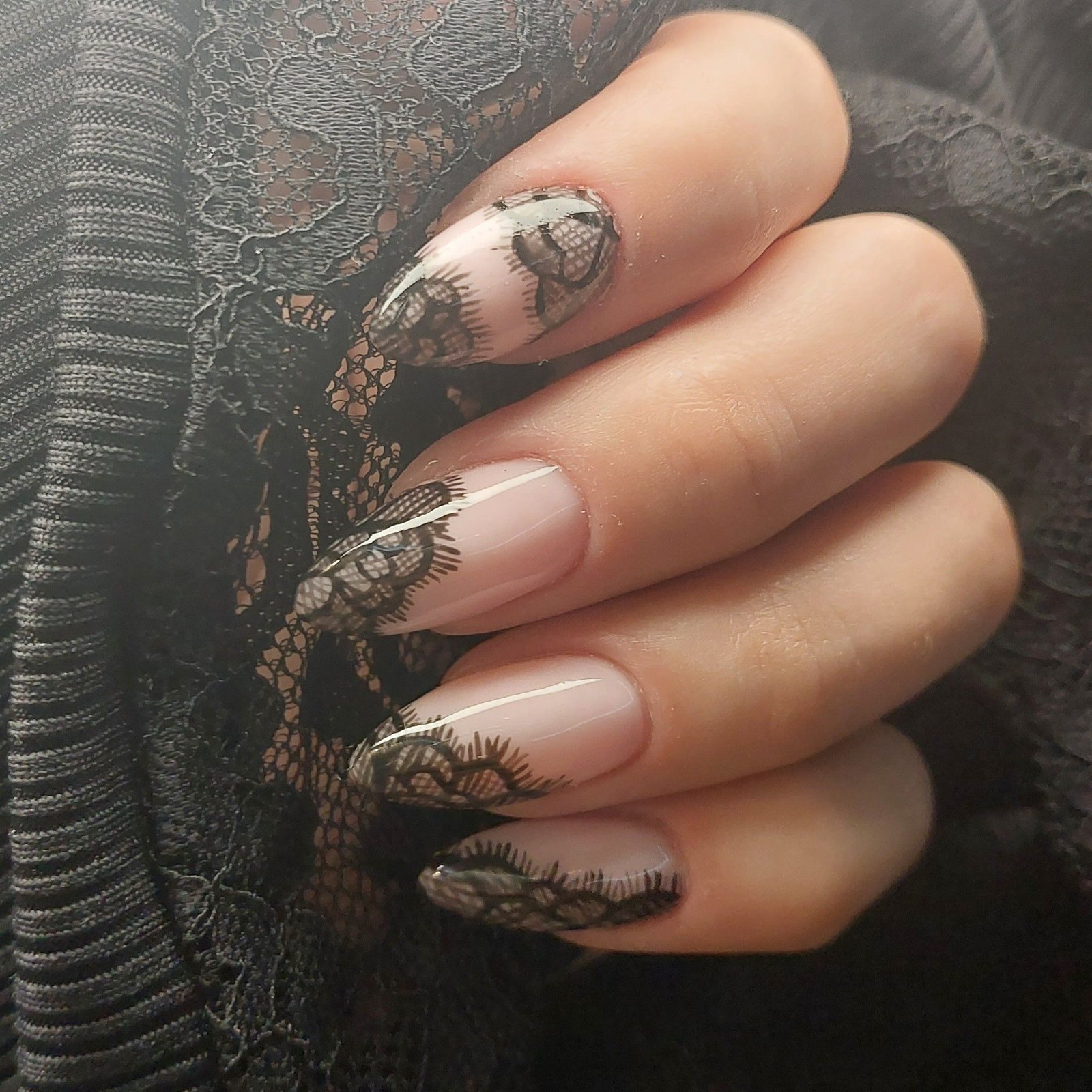 Black Lace Nail Art Nude