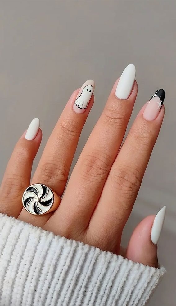 Simple Black French Tips - Halloween nail art