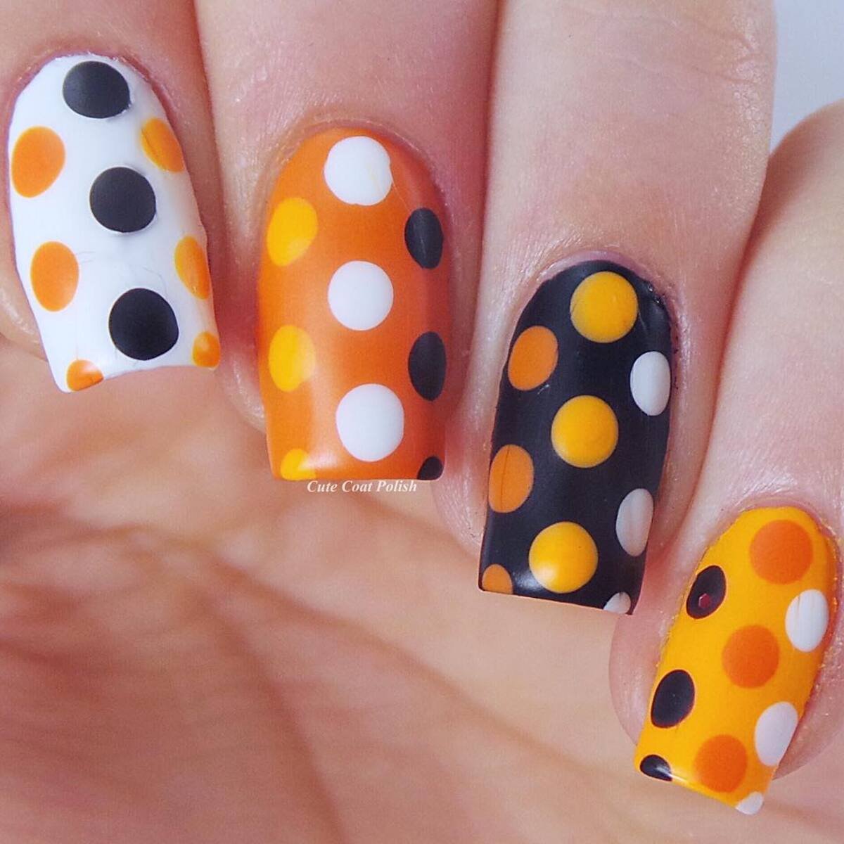 Orange Peel Texture - Halloween nail art