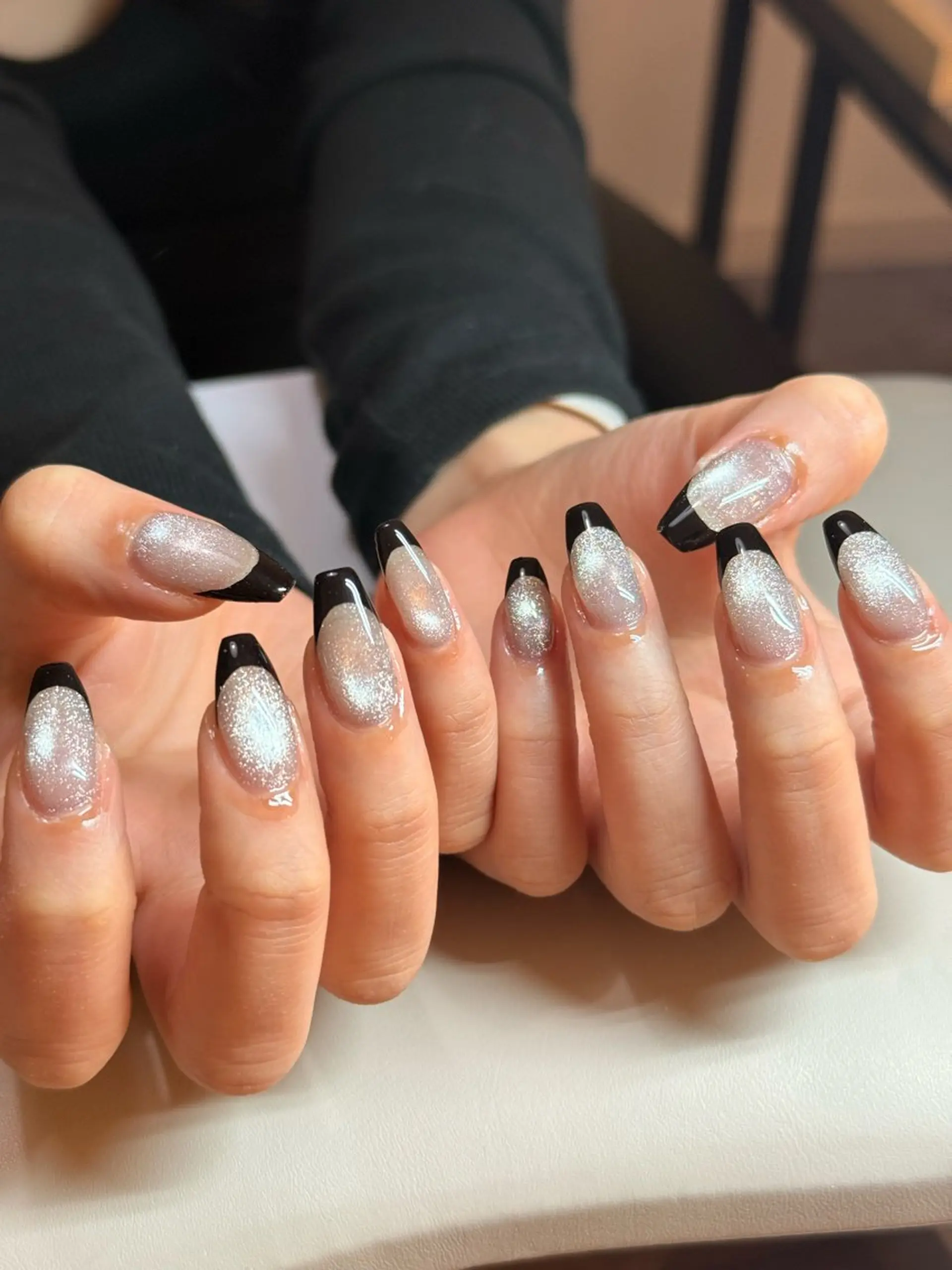 Cat-Eye Shimmer Black French