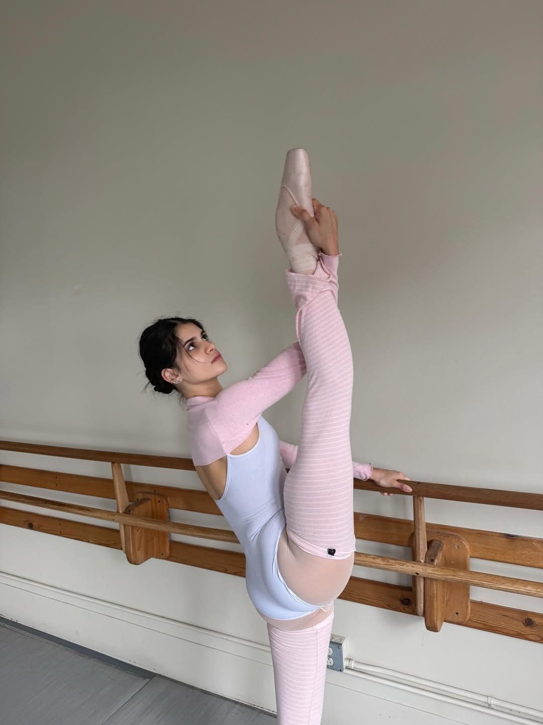 Leg warmers ballet outfit pilates aesthetic woman
