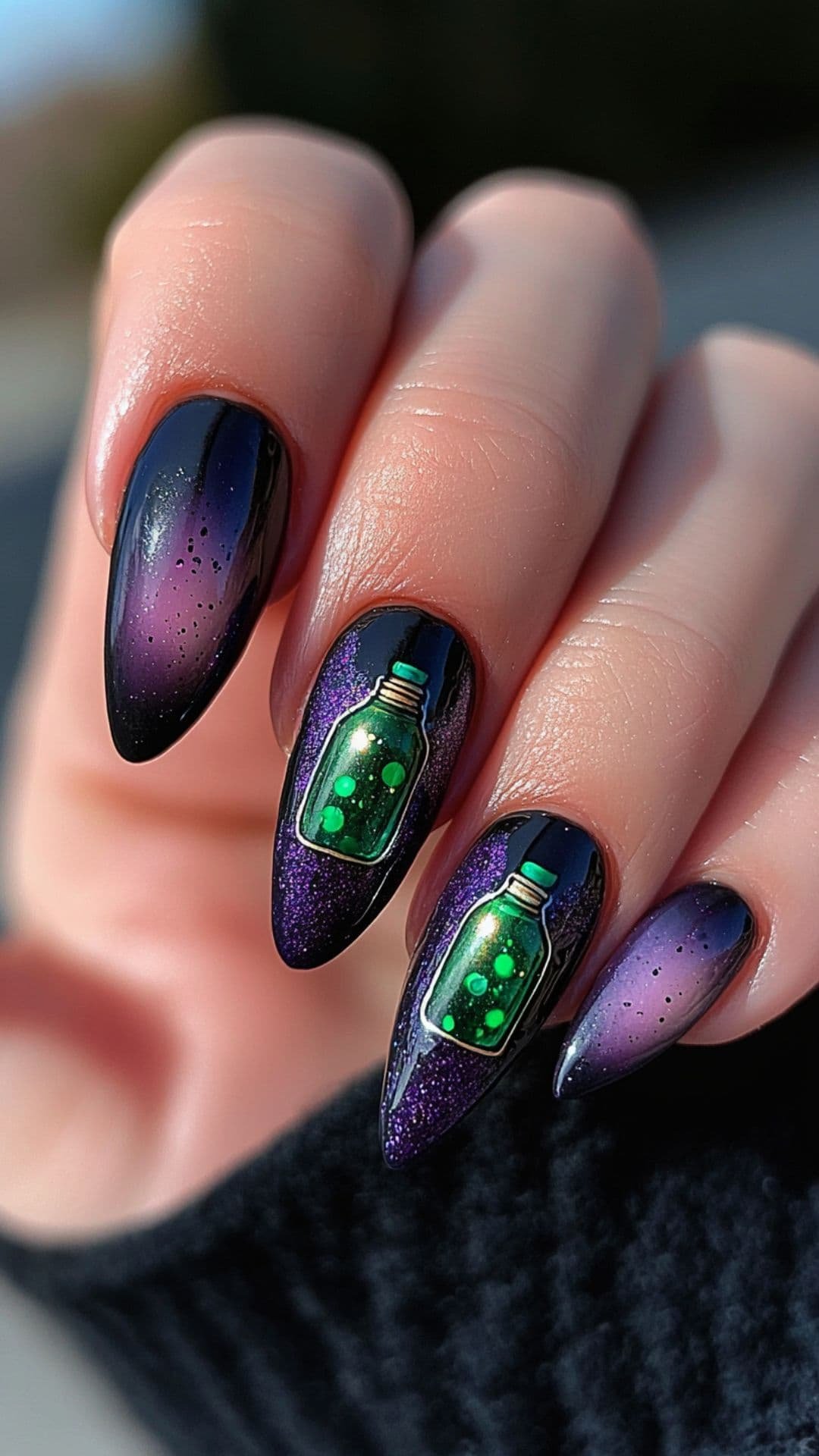 Potion Bottle Green Nails