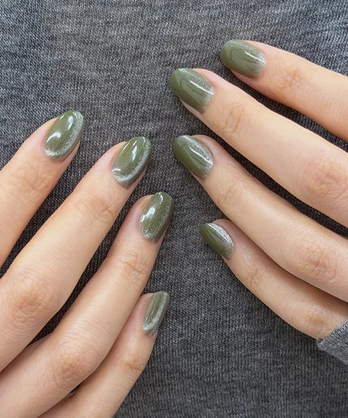 Moss green velvet cat eye nails