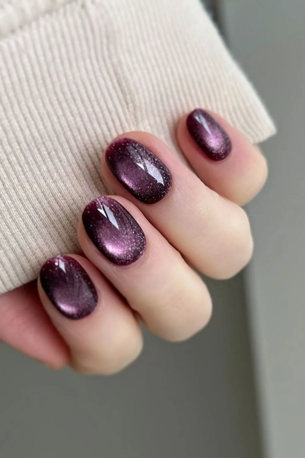 Deep purple velvet cat eye nails