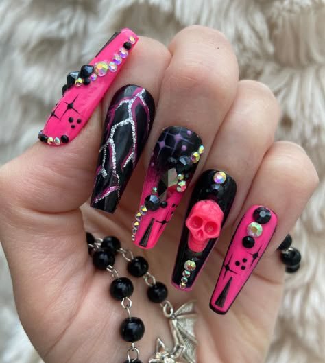 Pink marble nails with black veins Halloween