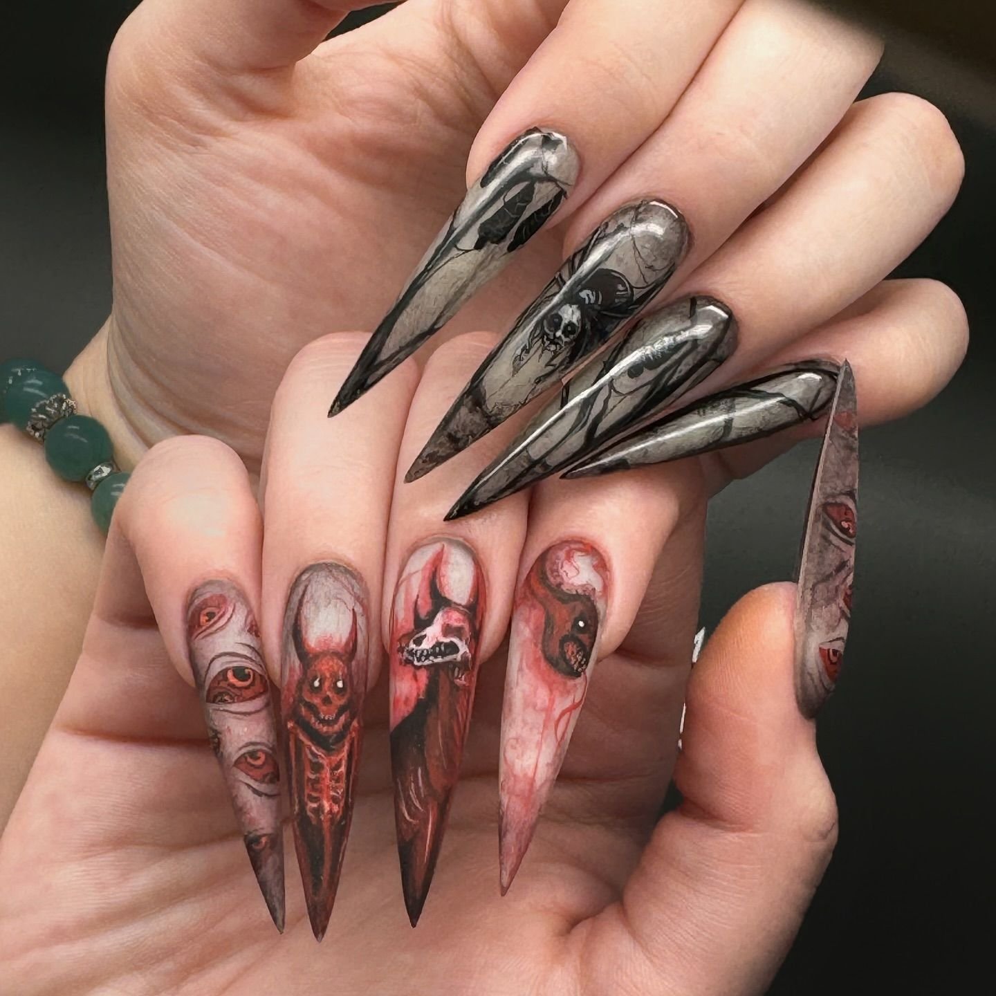 Devil Horn Tips - Halloween nail art