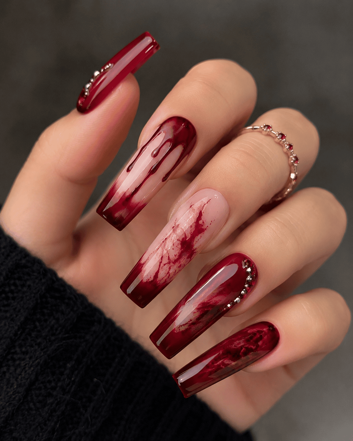 Black Widow Red - Halloween nail art