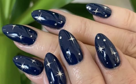 Midnight sky nails with star stickers for teens
