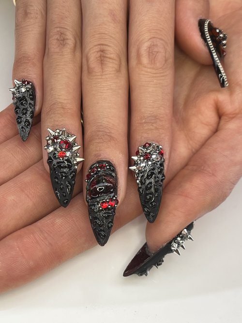 Little Devil Faces - Halloween nail art
