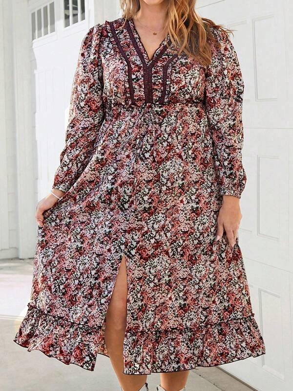 Maxi Dress in Fall Floral - 15+ Plus Size Thanksgiving Outfits