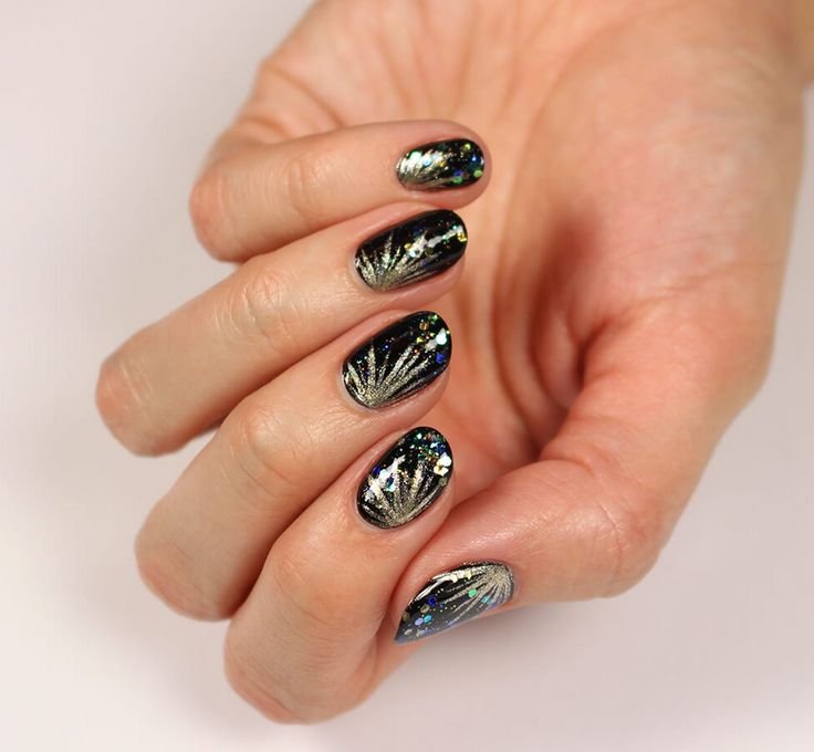 Black Holographic New Year Nails