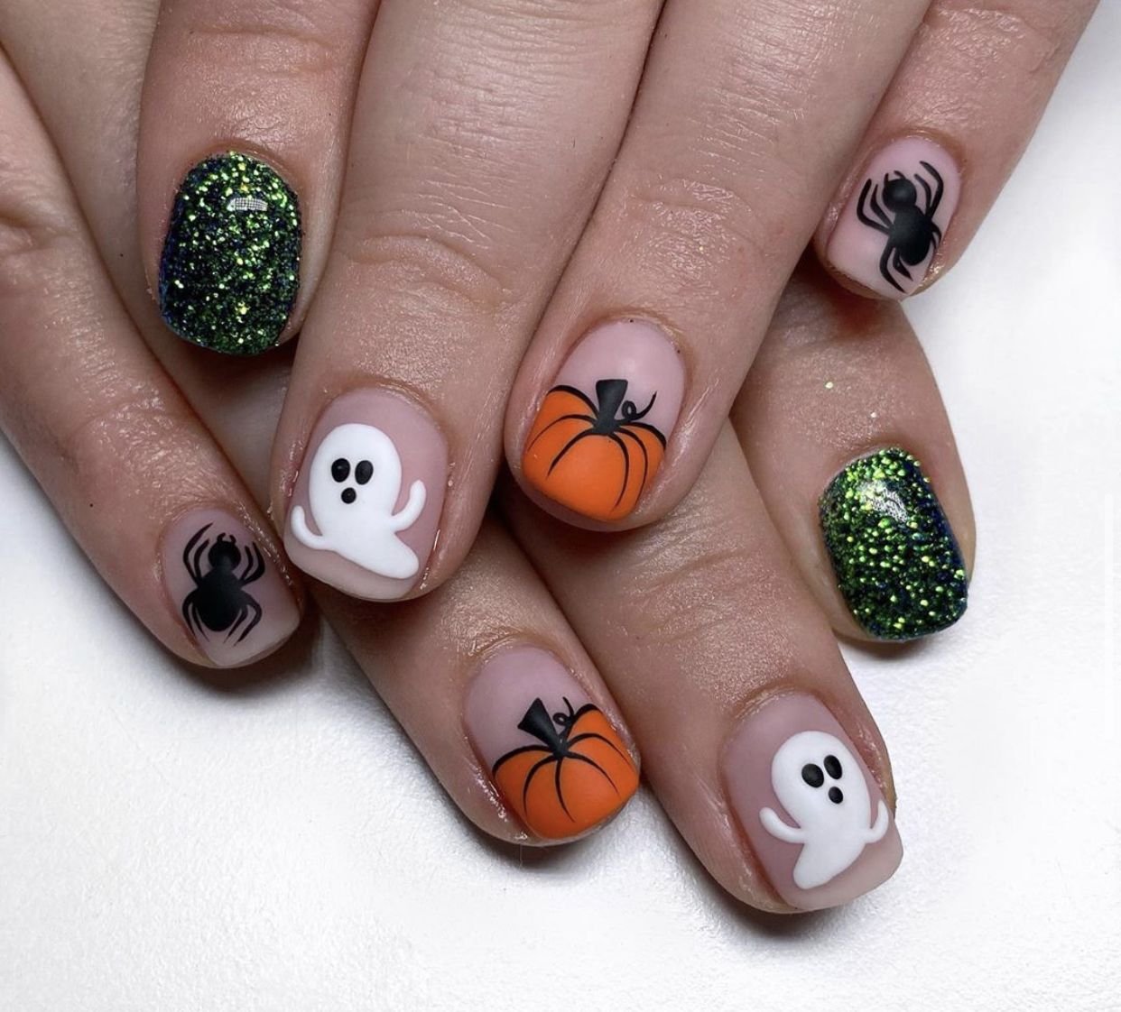 Candy Corn Minis - Halloween nail art