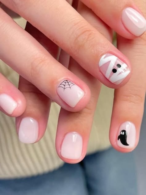 Short Stiletto Illusion - Halloween nail art