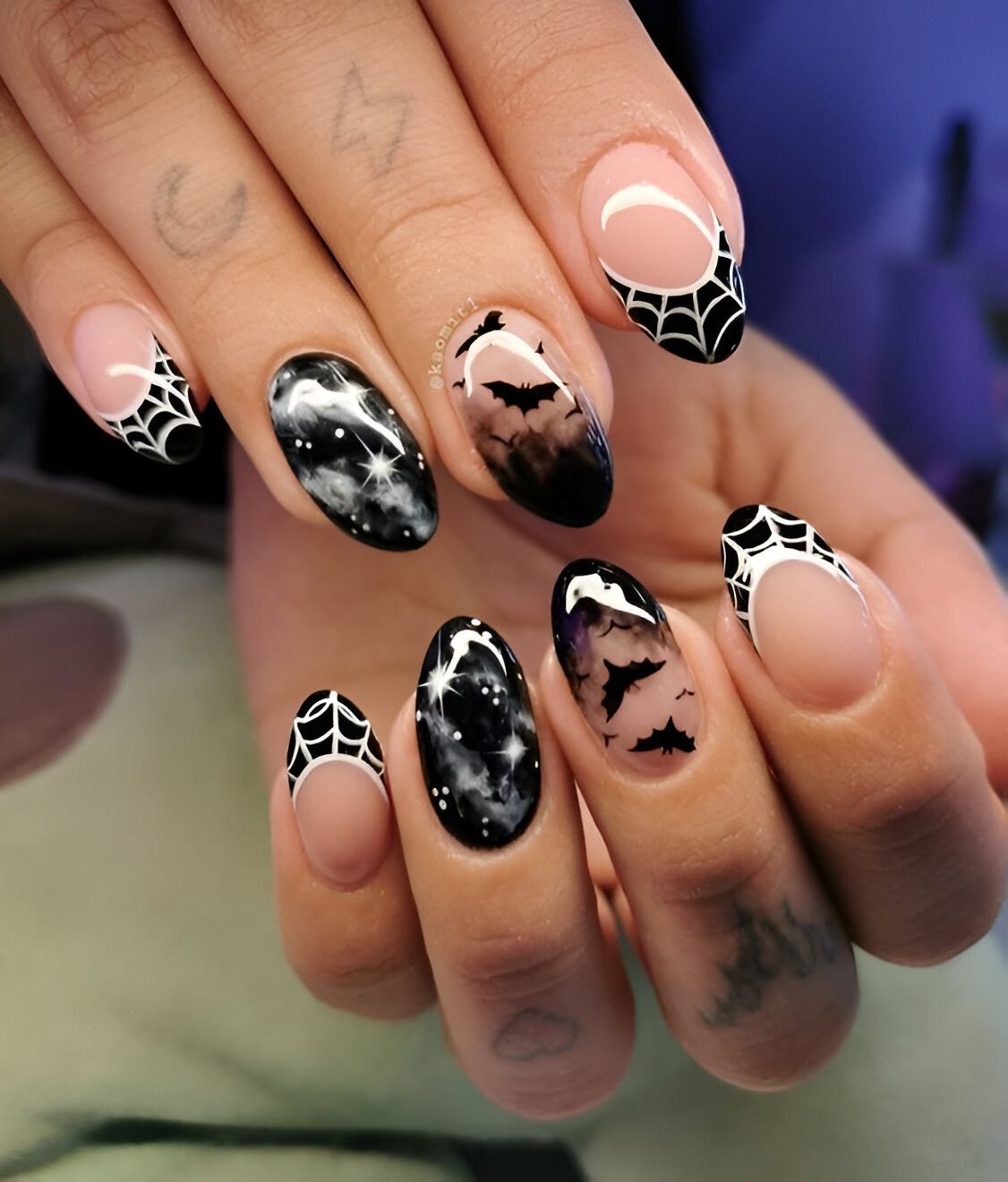 Barely-There Halloween - Halloween nail art