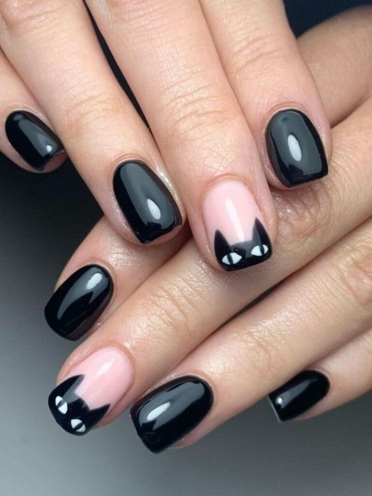 Sleeping black cat curled Halloween nail design