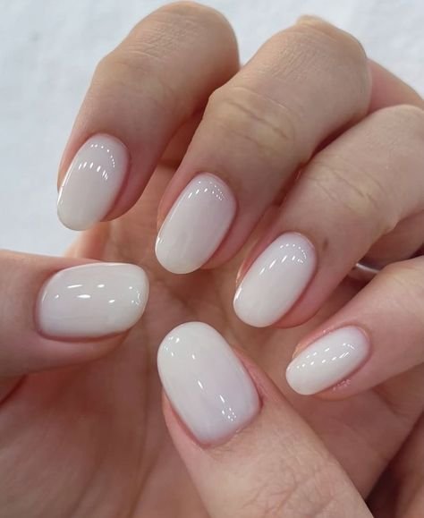 Milky white short nails