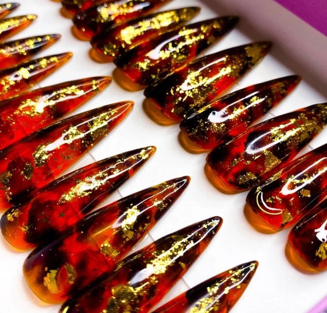 Tortoise shell nails with gold foil