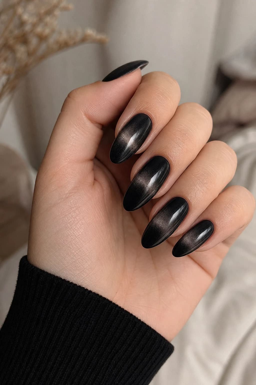 Black jelly cat eye nails