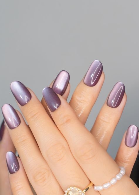 Plum jelly cat eye nails