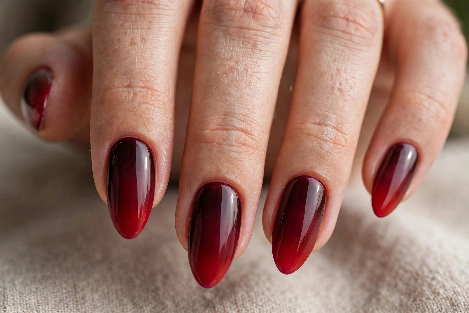 Burgundy ombre fall nails