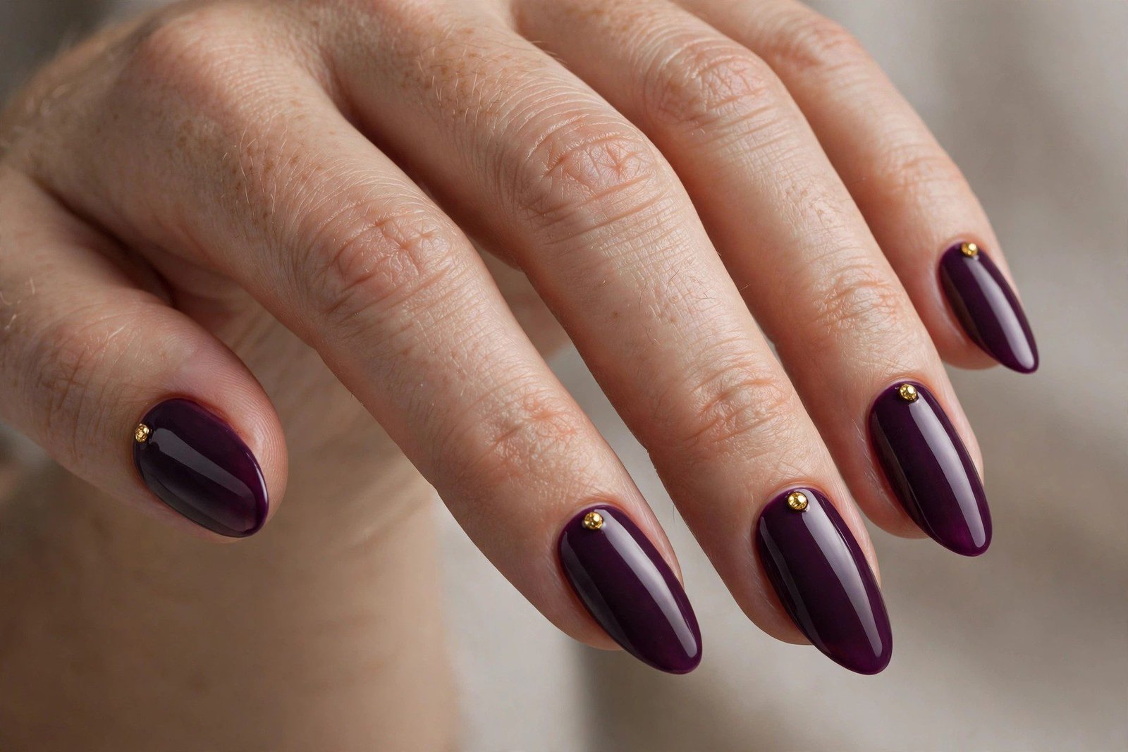 15+ Christmas Nail Ideas for Almond Nails - nail idea 11