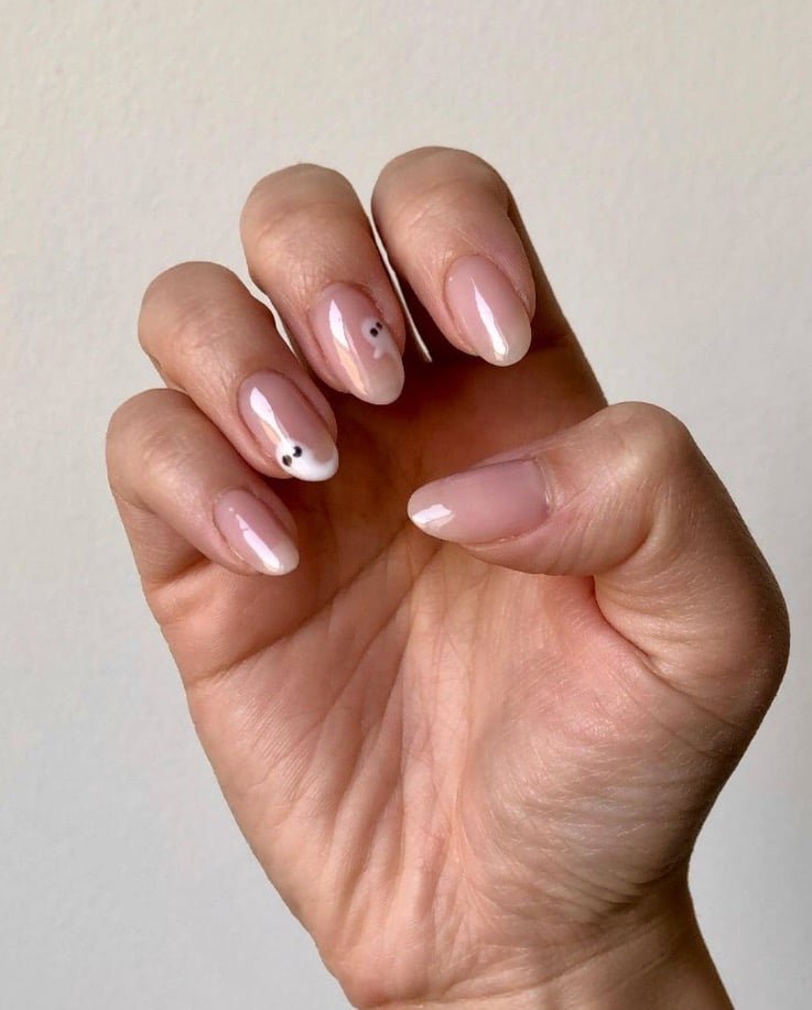 One Ghost Per Hand in Negative Space