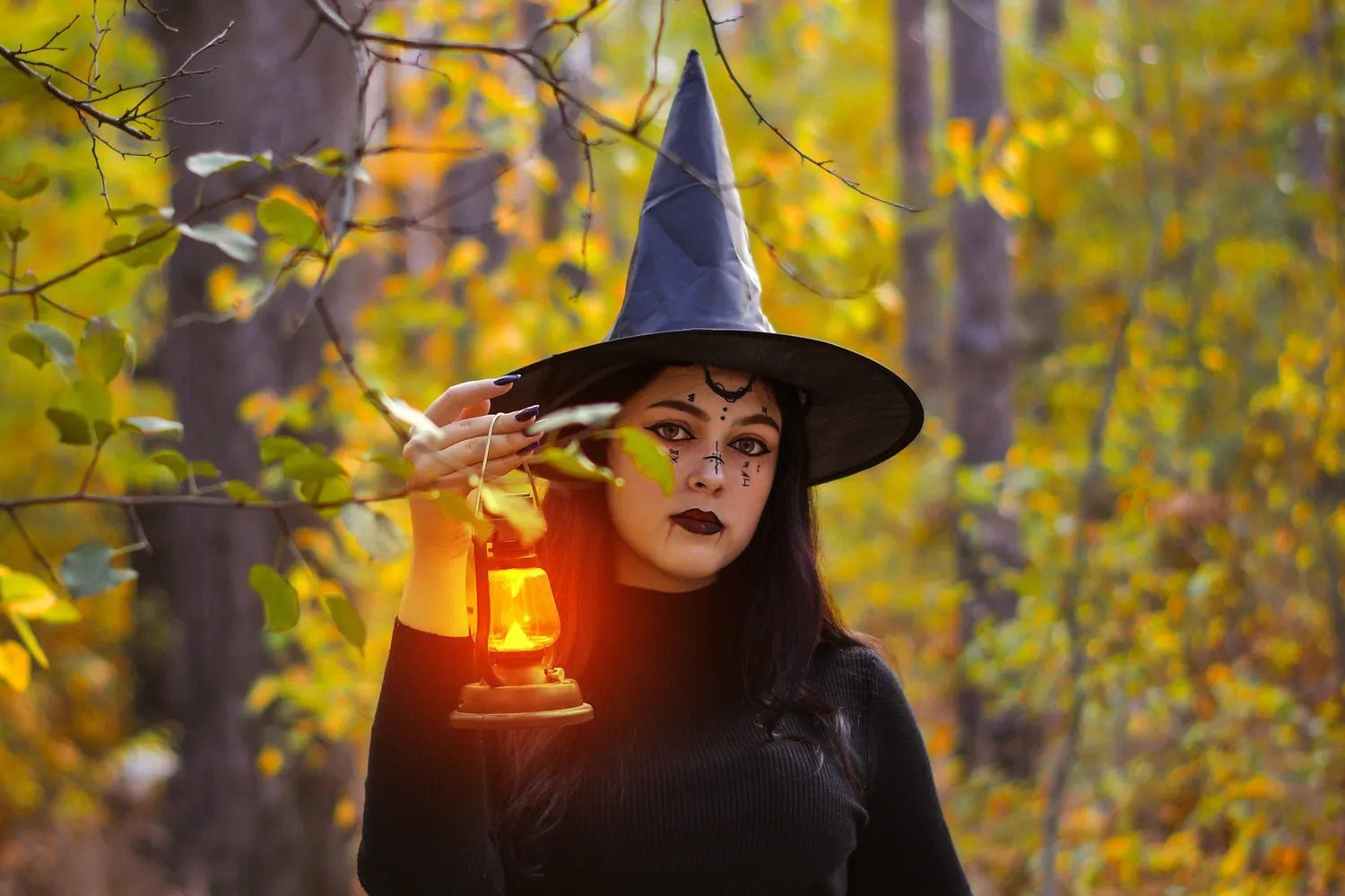Witchy loose waves on long black hair