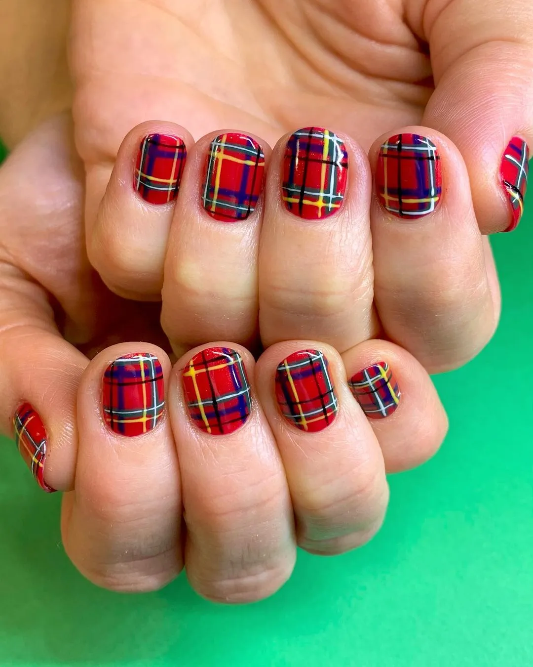 15+ Christmas Nail Ideas for Almond Nails - nail idea 6