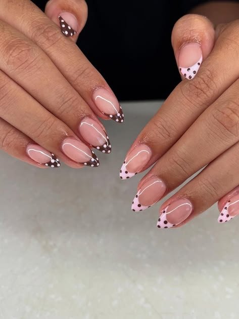 18+ Two-Tone Brown and Nude Nail Ideas - nail idea 8