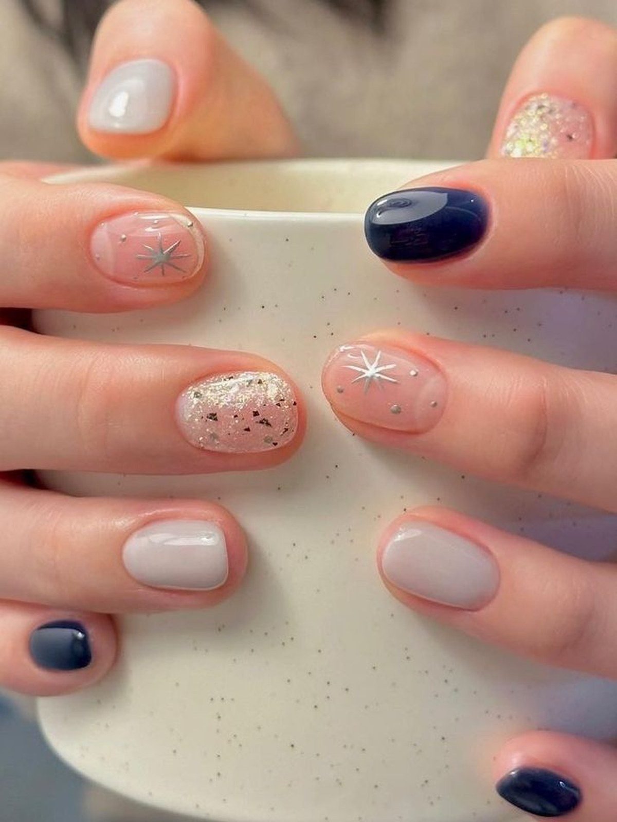 Short coffin nude nails homecoming