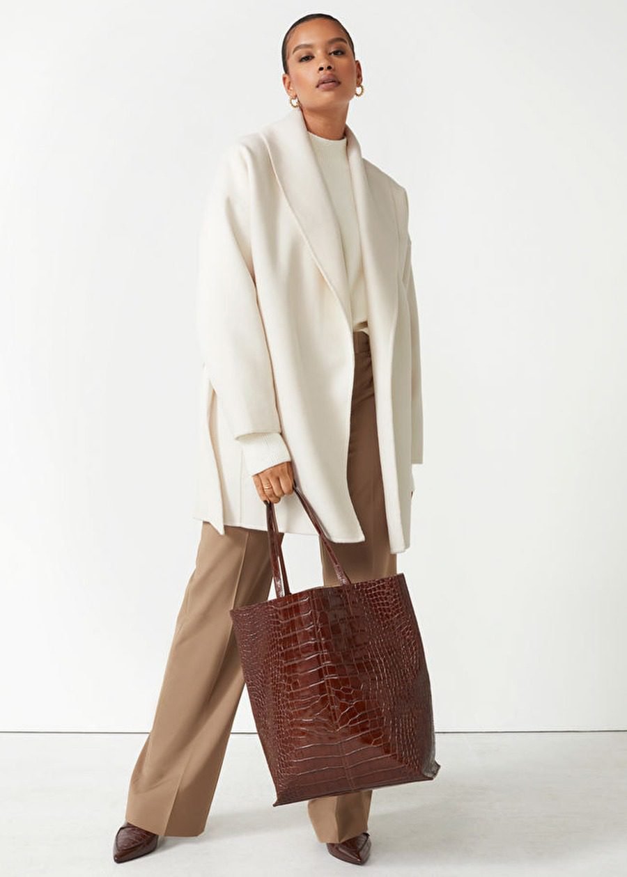 Faux shearling jacket with leopard scarf fall outfit