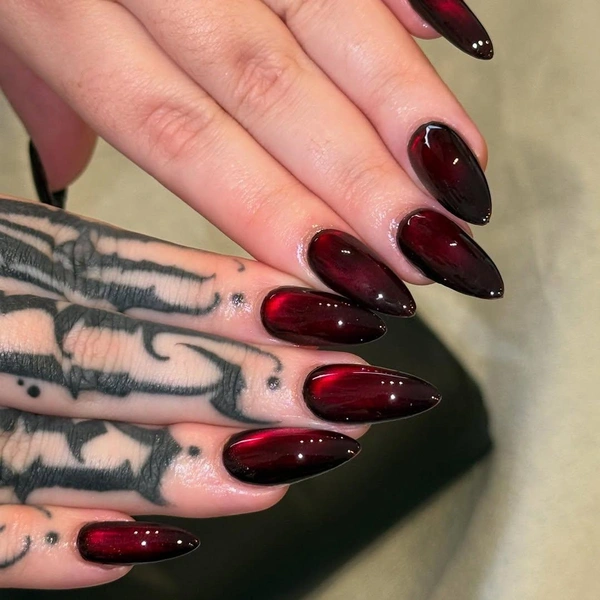 Black cherry magnetic cat eye nails dark red